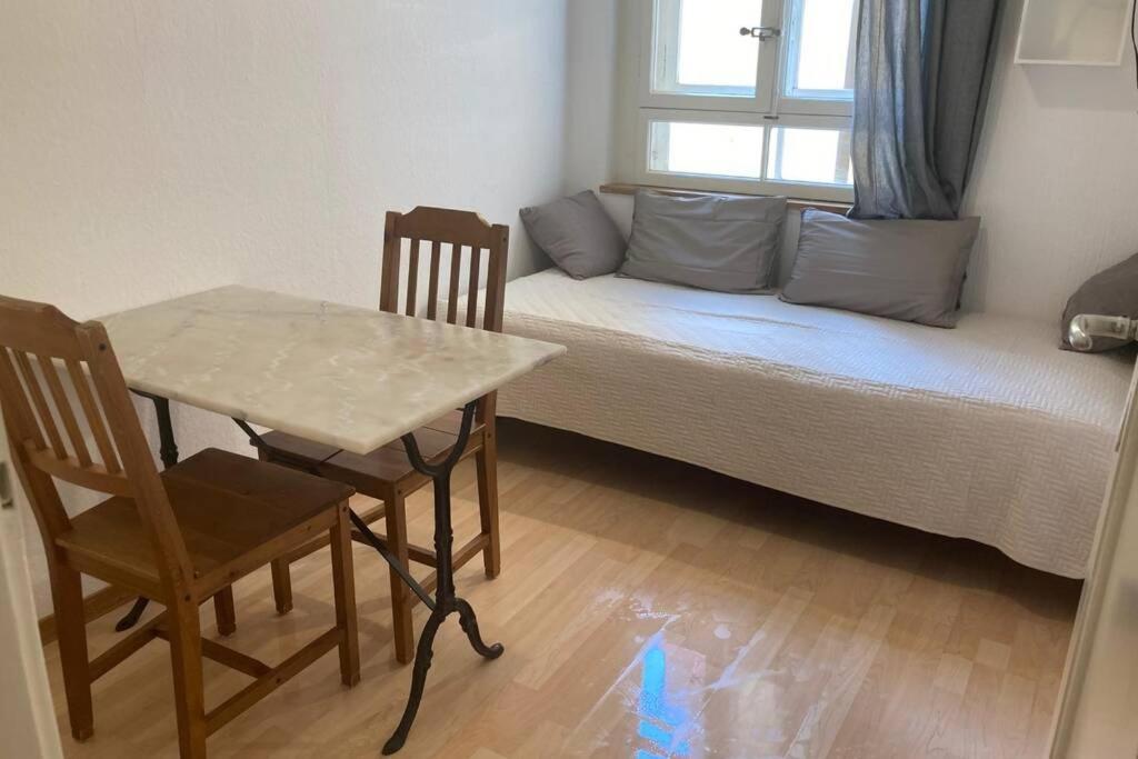 Appartement 2 Pieces Au Centre De 로잔 외부 사진